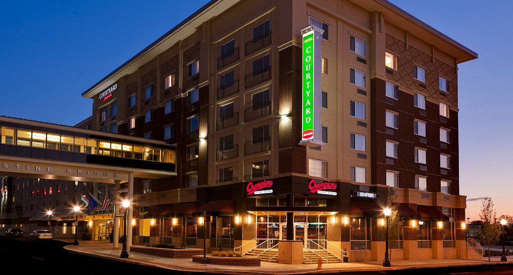 Courtyard Fort Wayne Downtown At Grand Wayne Convention Center Exteriör bild